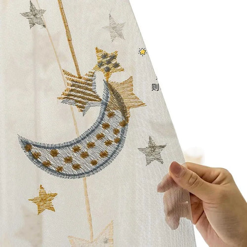 rideau tulle blanc doré motif lune étoiles décoratif moderne fenêtre salon chambre enfant luxe