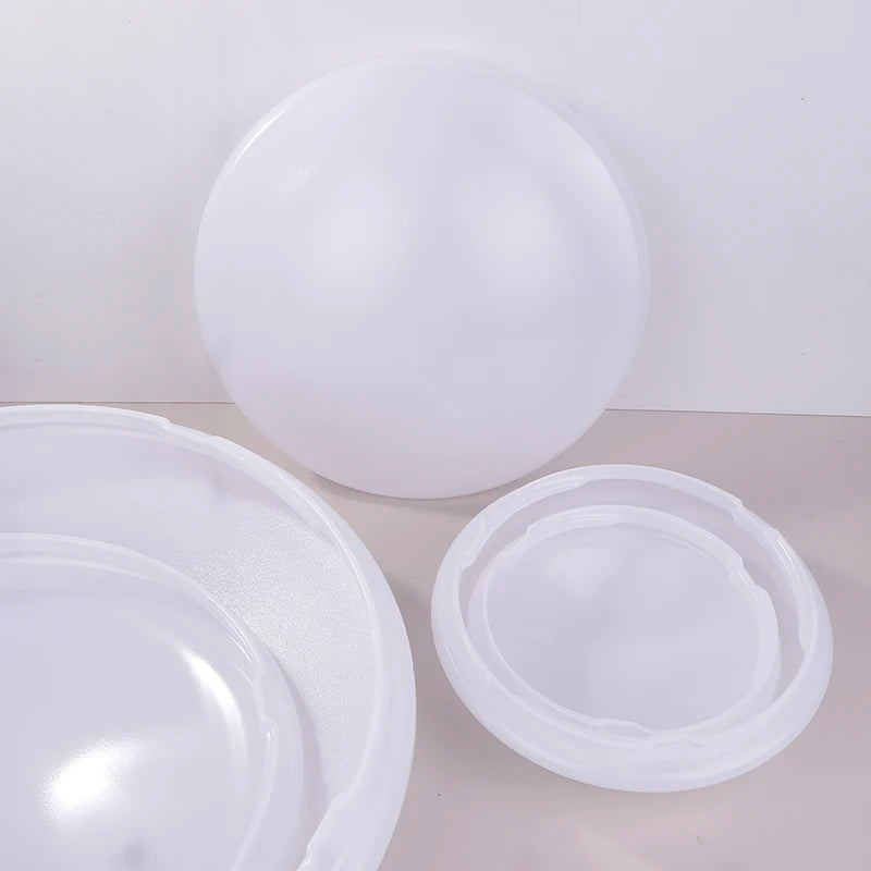 assiettes blanches rondes modernes opaques maison cuisine salle manger set table vaisselle