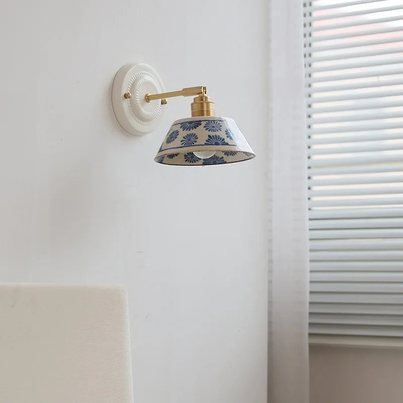 lampe murale fleurs bleues blanc doré LED classique vis fixation 4W max 60W
