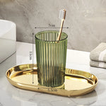 verres dents moderne élégants vert olive doré gris fumé rayures verticales transparents accesoires salle