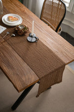 chambre coucher maison table basse solide marron clair motifs géométriques simple rustic artisanal 30x120cm