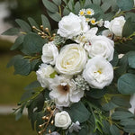 Guirlande florale artificielle romantique roses pivoines feuilles vertes blanc vert mariage decorationextérieur