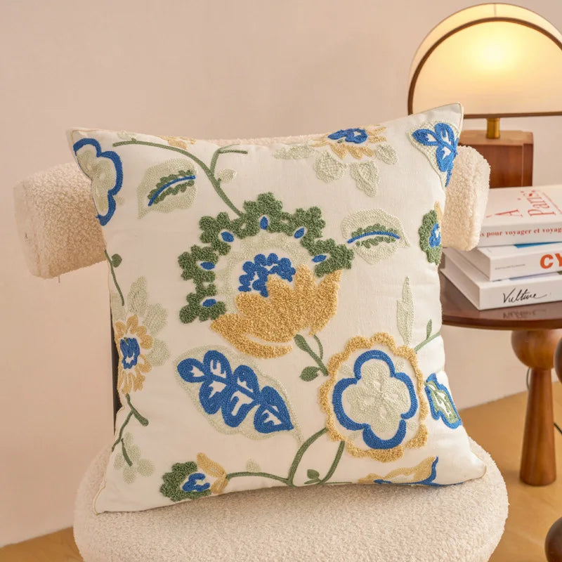 housse coussin décorative motif floral brodé moderne canapé salon lit maison blanc