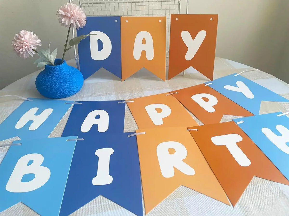 guirlande fanions anniversaire bleu orange lettres blanches décorative festives enfant adulte festivités