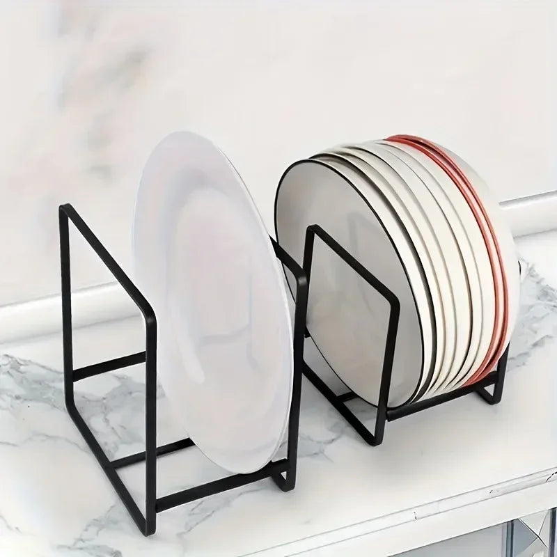 support assiettes noir blanc moderne minimaliste cuisine rangement vertical horizontal ustensiles