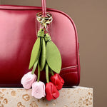 porte clés décoration florale tulipes feuilles vert jaune rose rouge bleu gris violet anneaux