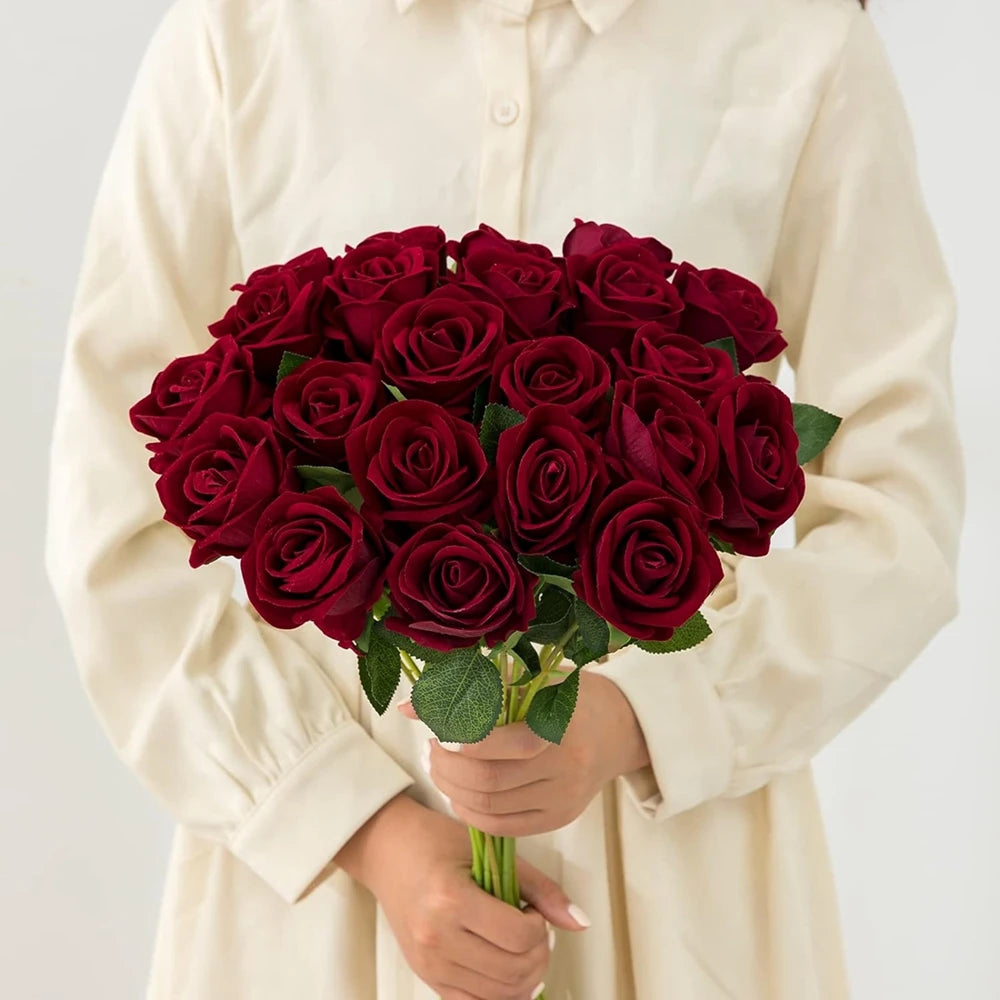 bouquet roses artificielles classiques blanc rouge violet intérieur mariage décoration anniversaire baby shower