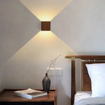 lampe murale bois moderne éclairage quotidien entrée chambre coucher salle manger étude lumière led