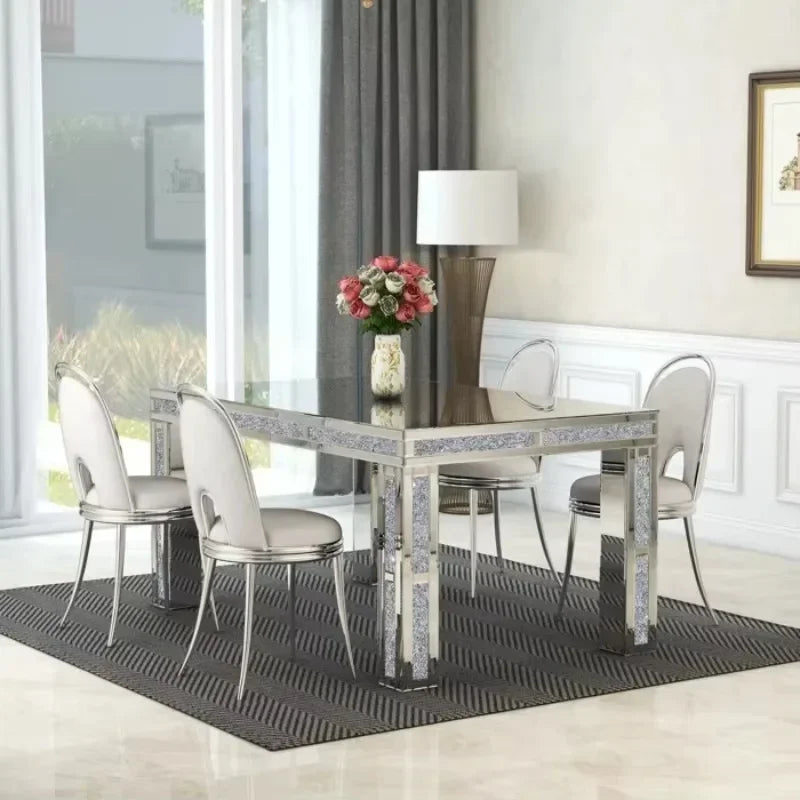 table manger moderne transparente chaises opaques strass brillantes argentées noires