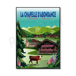 L'affiche met en scène un paysage de montagne avec des chalets traditionnels, une église, une vache et des fleurs, représentant la chapelle d'Abondance, une région de Haute-Savoie en France.