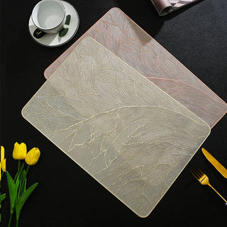 sets table motifs feuilles semi transparent couleur beige rose blanc moderne élégant