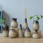 vase decoratif moderne minimaliste beige brun foncé texture grungy ombre douce decoration table fleur