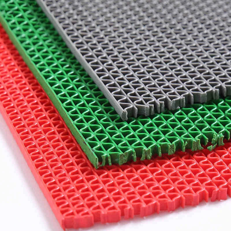 tapis sol salle bain pvc moderne rouge vert gris antidérapant confortable respectueux environnement