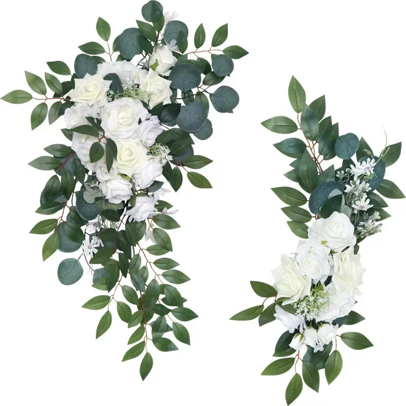arche decorative mariage fleurs roses blanches feuilles vertes tissu transparent bouquets romantique champetre