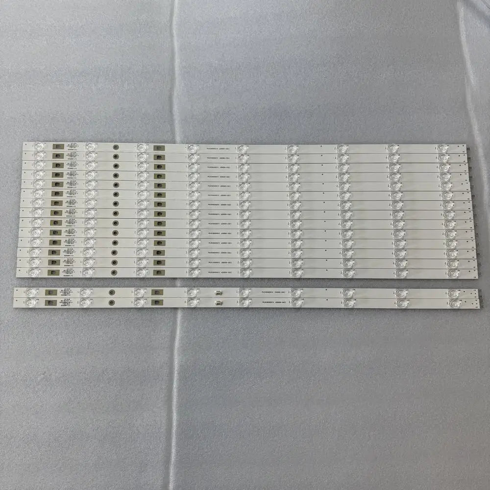 bande led blanche moderne 60cm connecteur électrique fixations invisibles aluminium