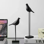statues oiseaux noir blanc minimaliste sculpture deco intérieur base plate pieds minces