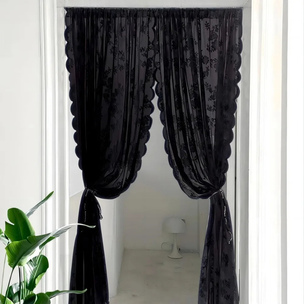 rideaux dentelle florale motifs végétaux bohèmes blanc noir romantiques chambre fille