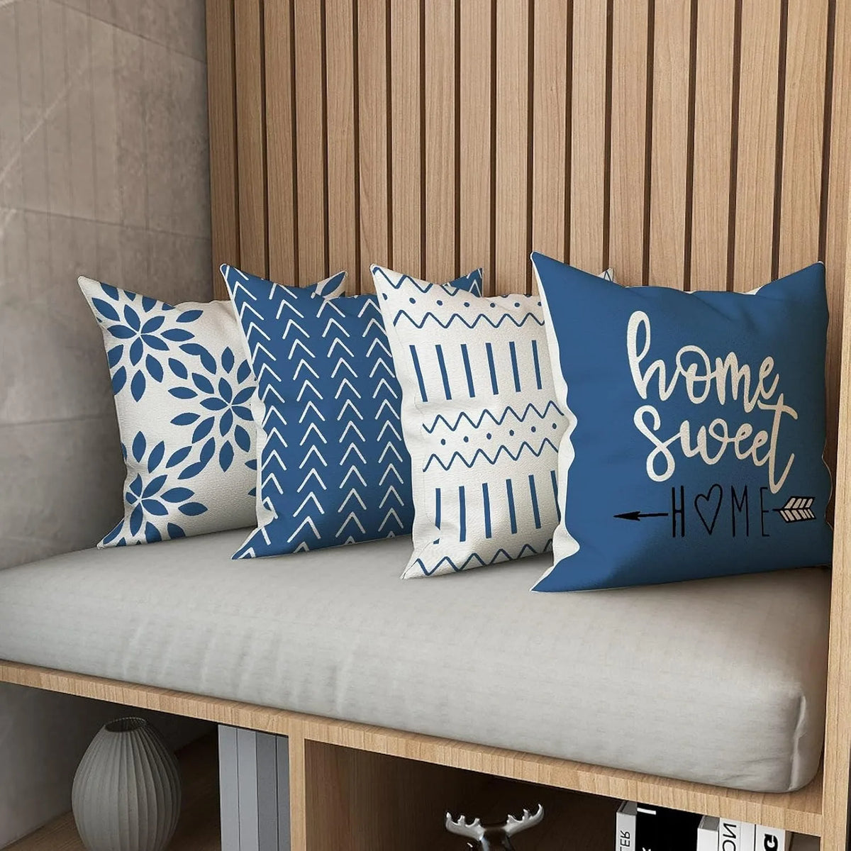 housse coussin polyester motif géométrique bleu marine blanc moderne