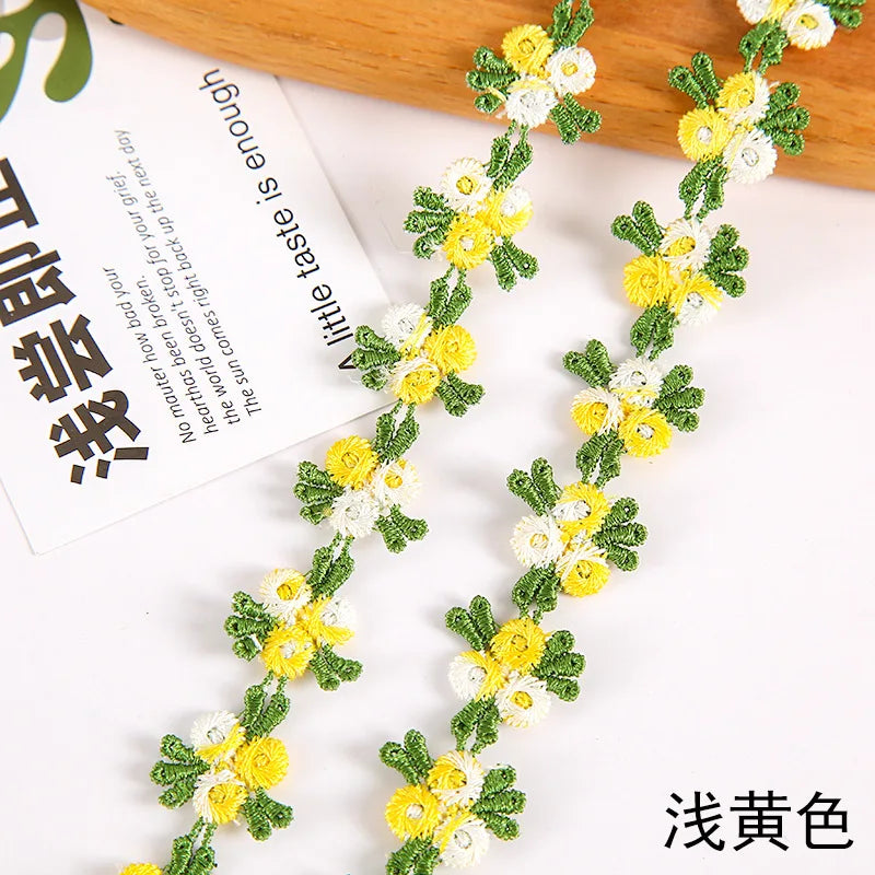 ruban decoratif brode fleurs feuilles 2cm largeur vert rose bleu orange mariage decoration ecologique