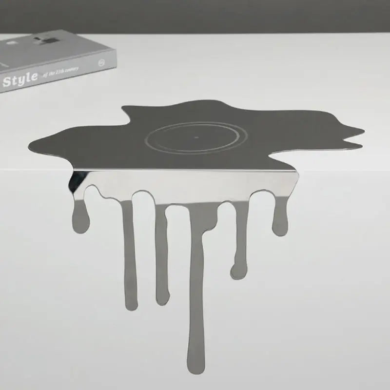 décoration murale moderne sculpture d'eau abstraite acier inoxydable forme organique surface miroir illusionnée
