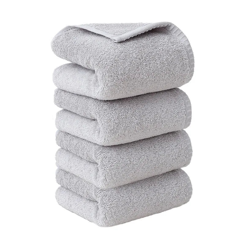 serviettes coton douces absorbantes blanc gris noir velours modernes minimalistes crochets support mural