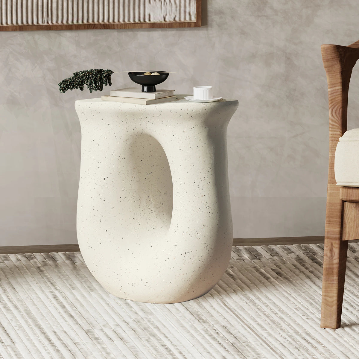 table d'appoint moderne béton léger blanc taches noires texture granulée