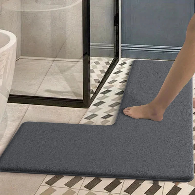 tapis bain gris moderne antidérapant points noirs fond blanc doublure moelleuse 120x80cm 150x80cm