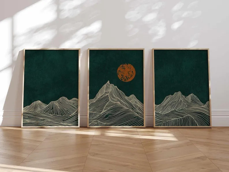 tableaux abstraits montagnes toile minimaliste vert foncé soleil doré ligne blanche salon chambre sans