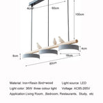 lampe suspendue moderne minimaliste led gris blanc rose jaune bleu oiseaux résine bois