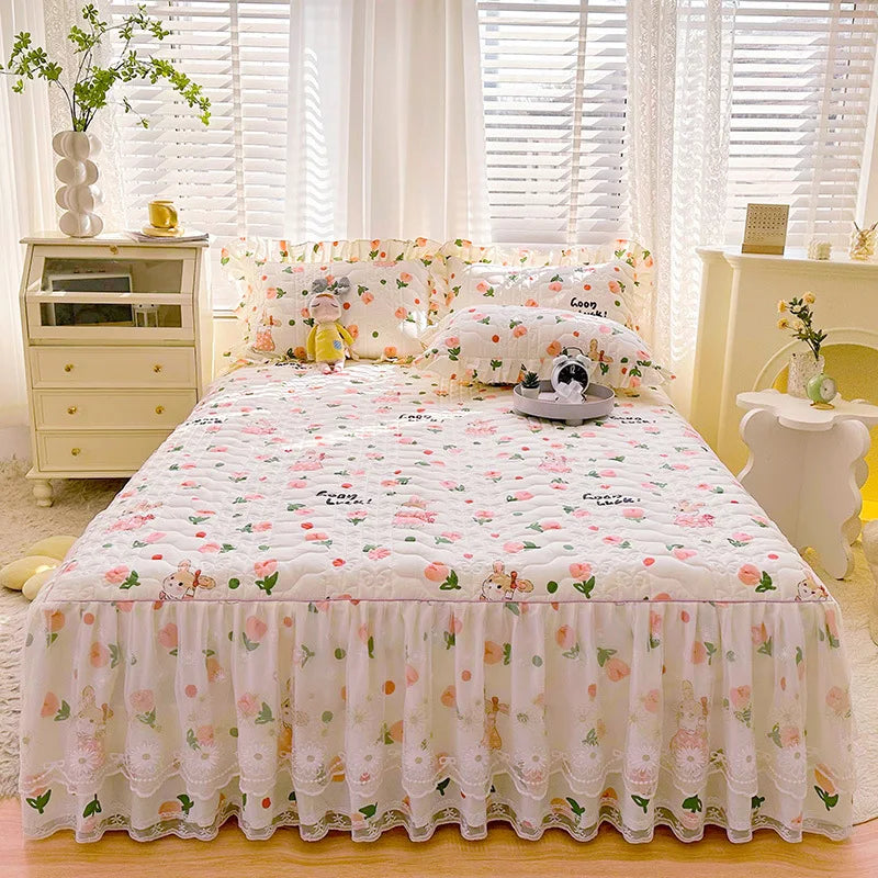 housse lit coton imprimé fleurs romantique douce rose blanche bleue violacée dentelle