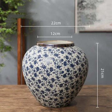 vase table blanc bleu fleurs traditionnel classique arrangement floral opacité maison