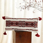 housse coussin lombaire géométrique boho chic marron noir pompons décorative canapé voiture 30x65cm polyester
