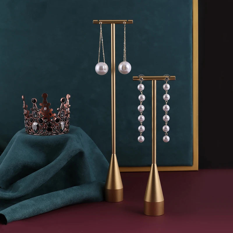 présentoir bijoux doré rangement boucles d'oreilles classique élégant support écrous fixations métal