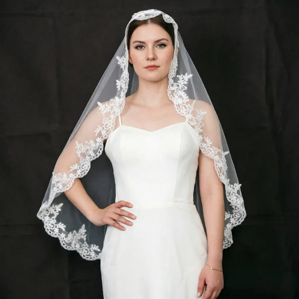 voile mariée blanc broderie florale dentelle classique translucide cérémonie photo vintage peigne