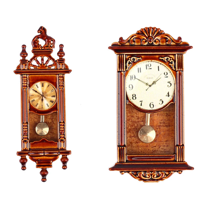horloge murale vintage marron foncé bois sculpté classique miniature 6x2.3cm 6x3.3cm aiguilles pendule
