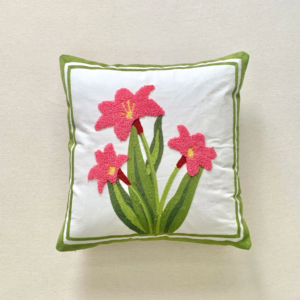 coussin carré moderne motif feuilles tropicales brodé polyester 45x45cm décoration maison voiture