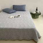 couverture d'été coton gris clair motif géométrique moderne matelassée lit double chambre