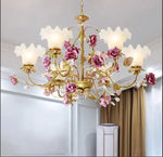 chandelier suspens floral abatjour opaque roses feuilles papierpeint décoratif romantique