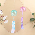 cloche vent transparente traditionnelle japonaise rose vert jaune bleu clair motifs floraux
