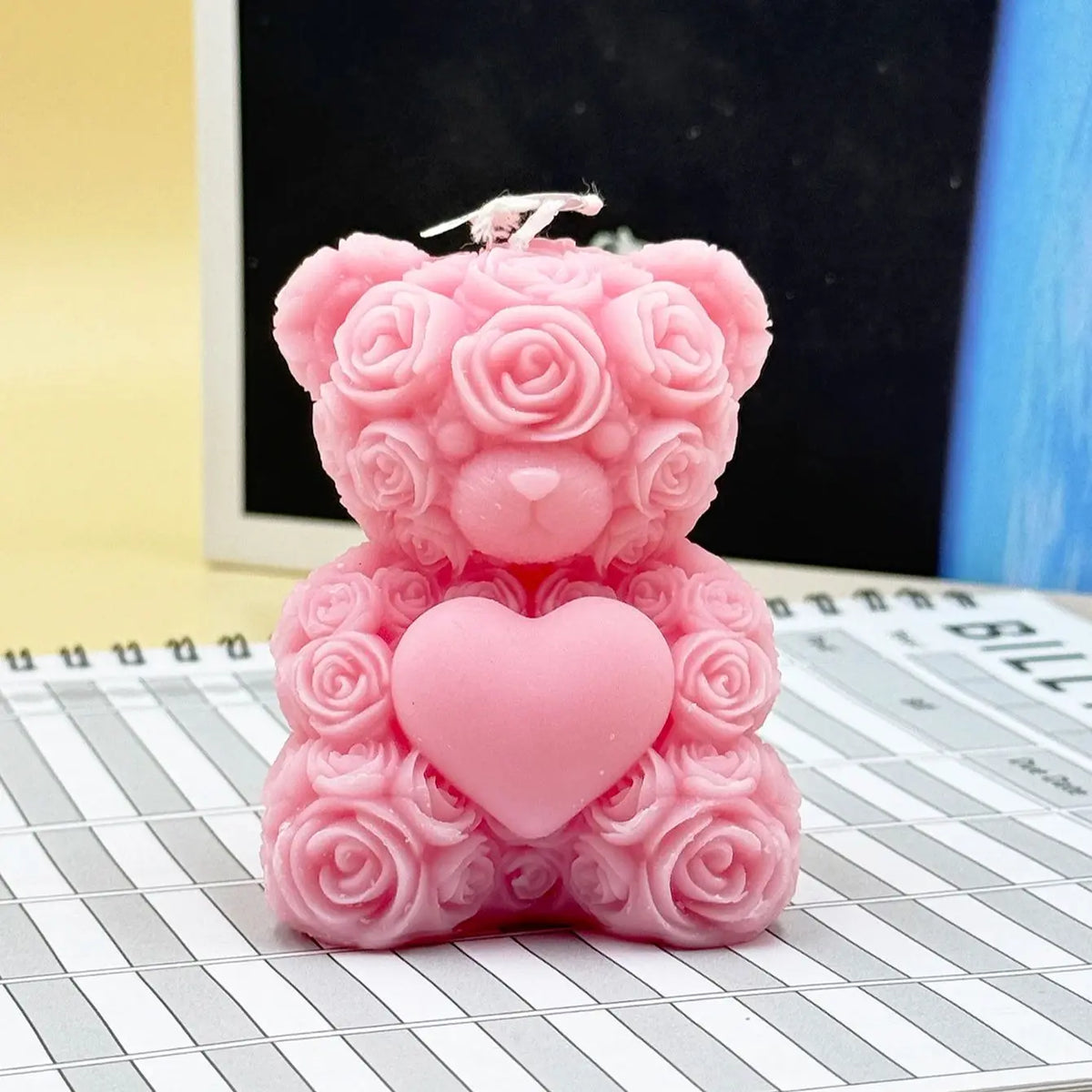 bougies parfumées ours rose cire soja décor modernes détails floraux cœur relief