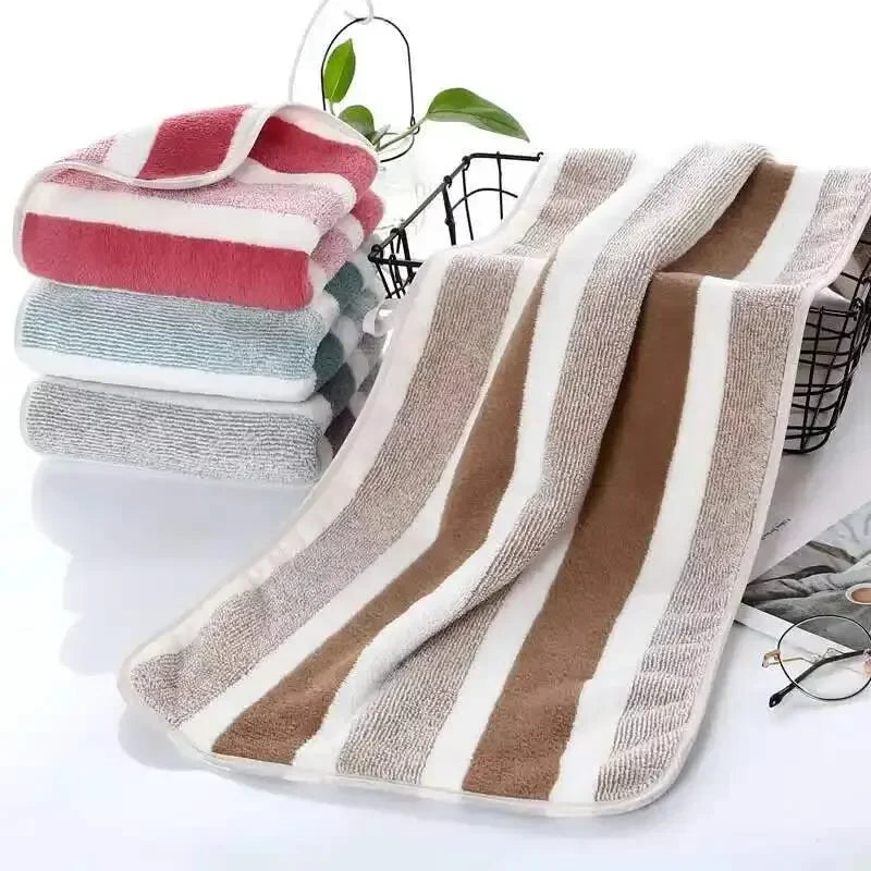 serviettes microfibre absorbantes rayées rapide séchage bain moderne rouge vert marron gris ensemble toilette