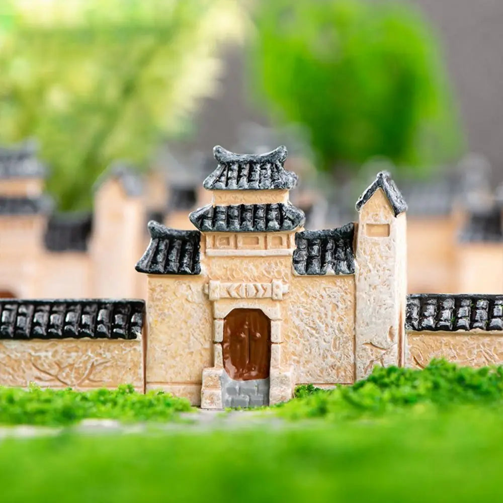 miniature village traditionnel résine beige gris brun foncé toitures tuiles statues lions chinois decoration