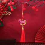 décoration murale pendentif artisanal chevaux franges rouge bleu vert violet rose doré festive