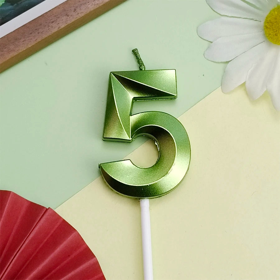 bougies vertes chiffres anniversaire moderne opalescent emballage happy birthday festive minimaliste