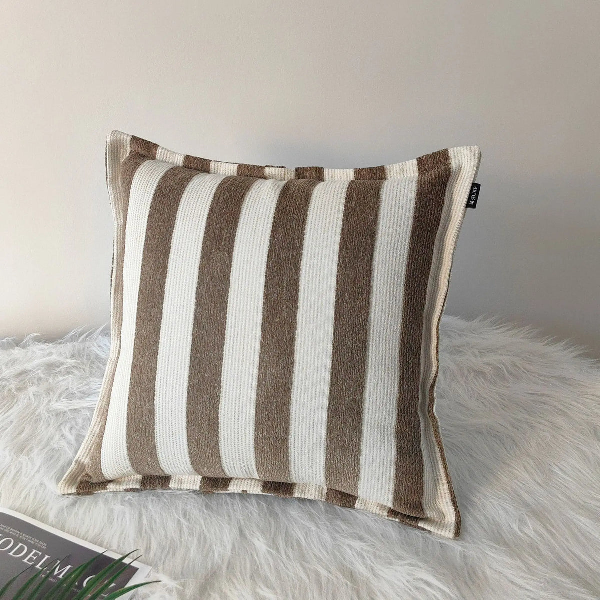 housses coussin polyester rayées beige marron modernes adhésives lit dimension 30x50cm 45x45cm decoration interieur