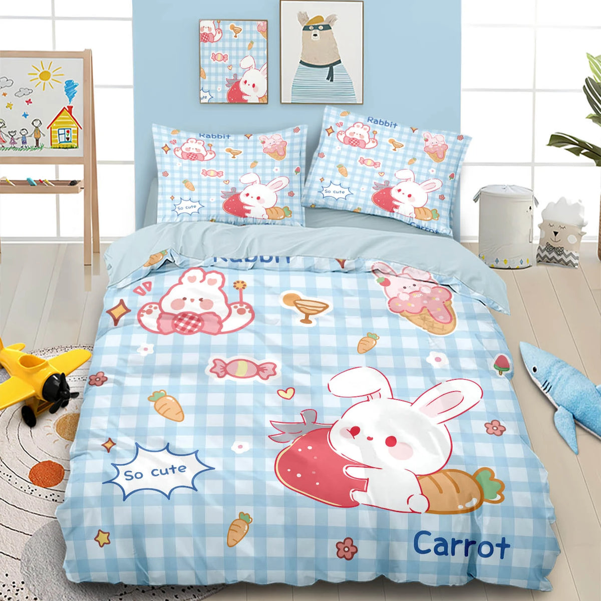 ensemble literie enfantin motif lapins fraises coeurs rose bleu hello so cute carotte