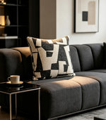 housse coussin géométrique moderne polyester coton noir blanc orange beige minimaliste contemporain ornemental 45x45cm