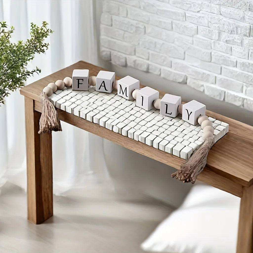 blocs decoratifs blancs lettres relief modernes pompons bois rubans tissus ensemble decoration maison famille