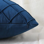 coussins carrés velours géométrique rose pâle gris bleu marine jaune bleu blanc contemporains
