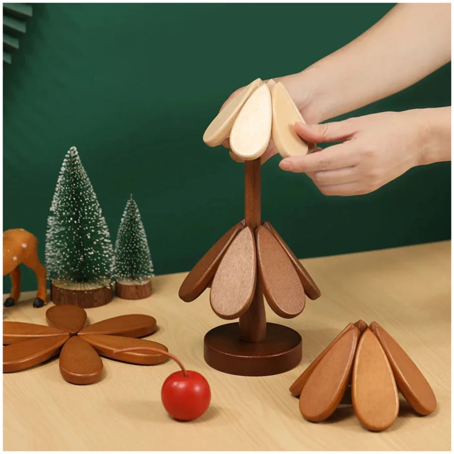 arbre noel bois feuilles marron clair étoile jaune tasse blanche moderne artisanal festiveDecoration